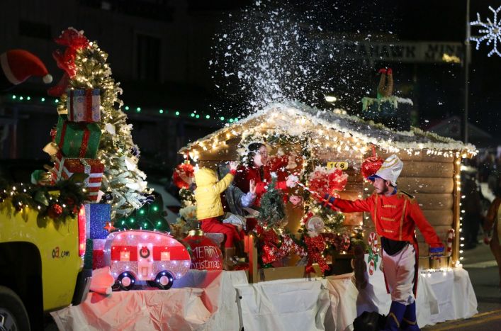 cherokee christmas parade