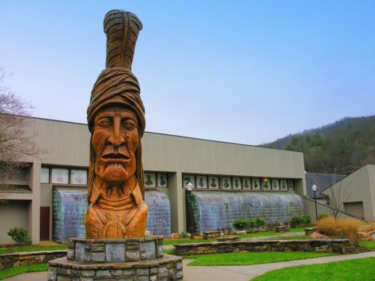 Bet You Didn’t Know This About the Sequoyah Statue in Cherokee!