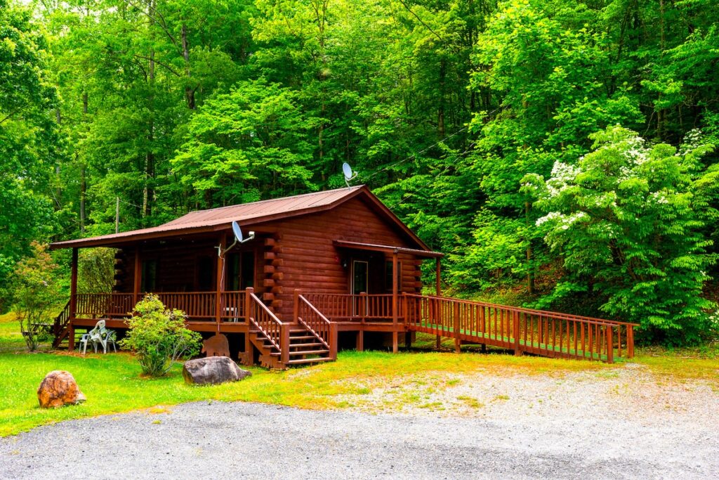 Eljawa Cabins | Visit Cherokee NC