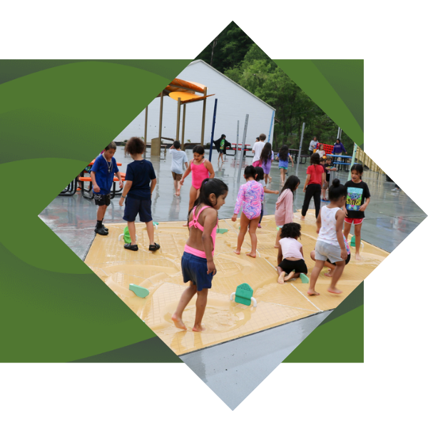 kids playing at kanunohi park